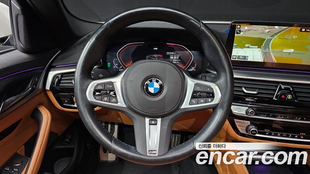 BMW 5 Series (G30) 520i M Sport 2023 — фото 13