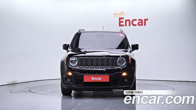 Jeep Renegade 2.4 Longitude 2016 — фото 3