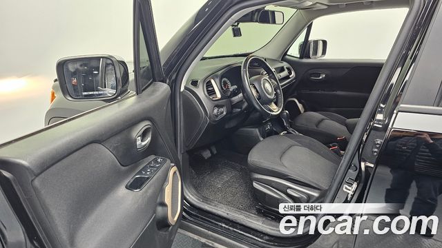 Jeep Renegade 2.4 Longitude 2016 — фото 10