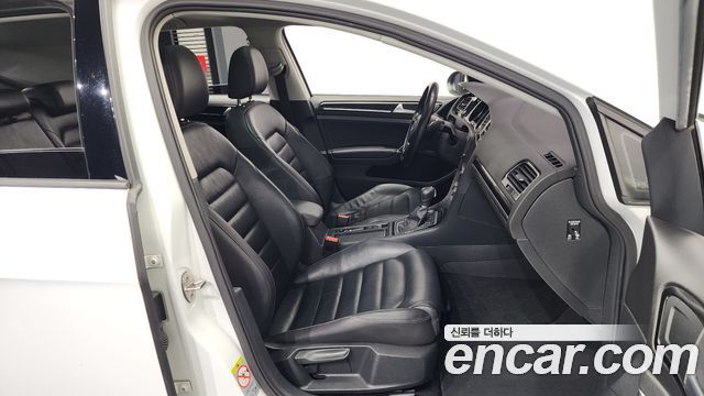Volkswagen Golf (VII) 1.4 TSI Premium 2014 — фото 11
