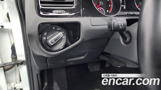 Volkswagen Golf (VII) 1.4 TSI Premium 2014 — фото 18