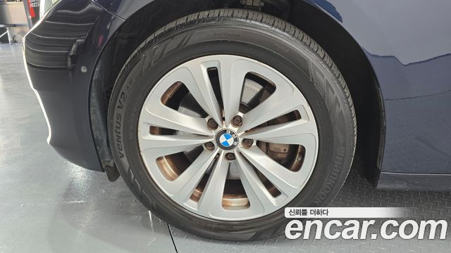 BMW 5 Series GT (F07) GT xDrive 2011 — фото 5