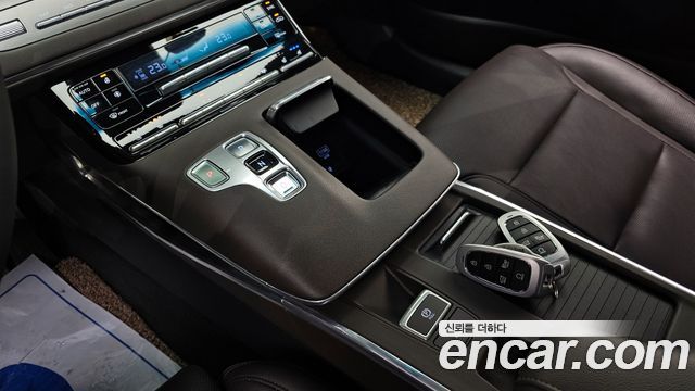 Hyundai Grandeur (IG) 3.0 LPi Rent Car Exclusive 2022 — фото 9