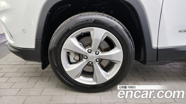 Jeep Cherokee (KL) 2.4 Limited AWD 2022 — фото 5