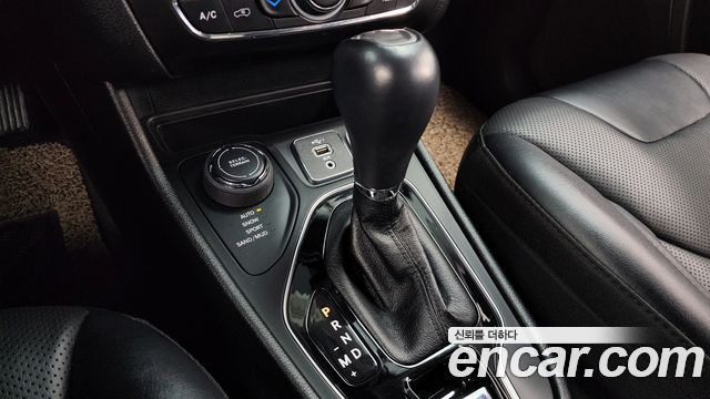 Jeep Cherokee (KL) 2.4 Limited AWD 2022 — фото 9