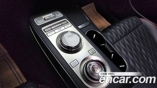 Genesis GV70 2.5T Gasoline AWD 2022 — фото 9