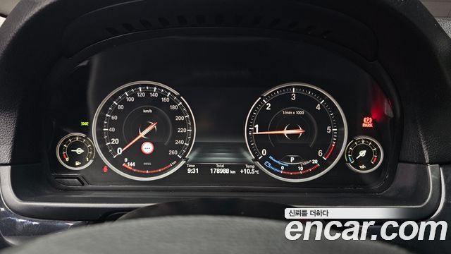 BMW 5 Series (F10) 520d M Aero Dynamic 2016 — фото 8