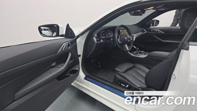 BMW 4 Series (G22) 420i M Sport Coupe 2023 — фото 11