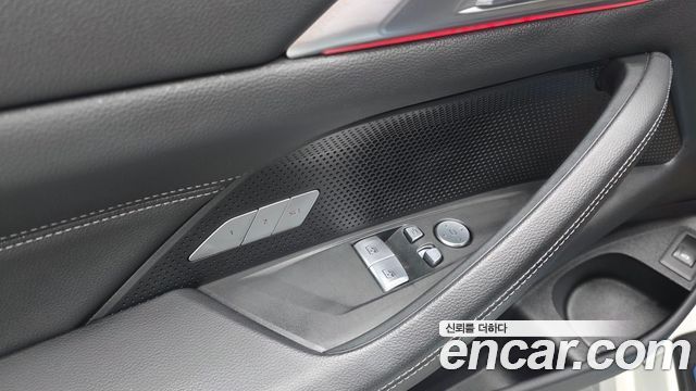 BMW 4 Series (G22) 420i M Sport Coupe 2023 — фото 18