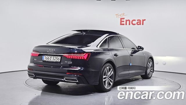 Audi A6 (C8) 45 TFSI Quattro Premium 2022 — фото 2