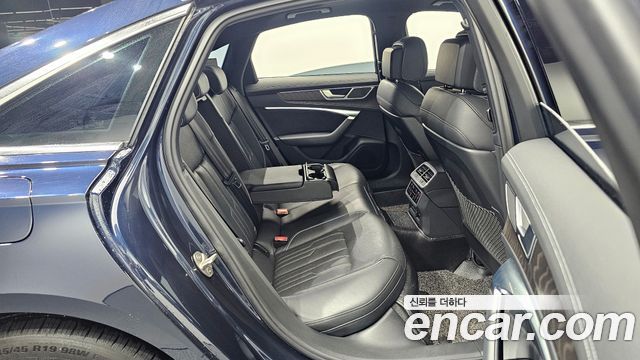 Audi A6 (C8) 45 TFSI Quattro Premium 2022 — фото 11