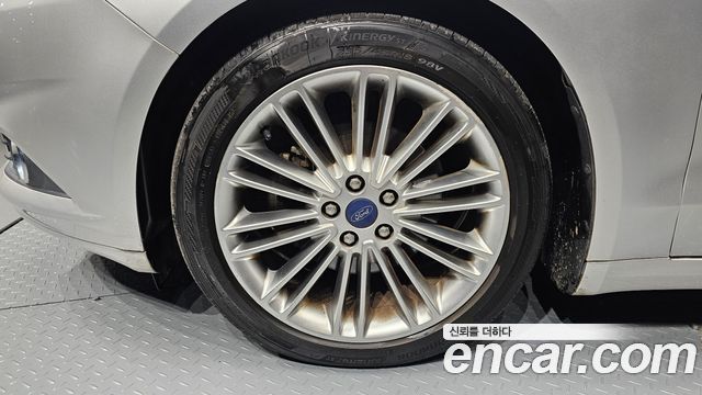 Ford Fusion 2.0 Ecobost 2nd 2015 — фото 5