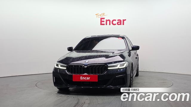 BMW 5 Series (G30) 520i M Sport 2023 — фото 3