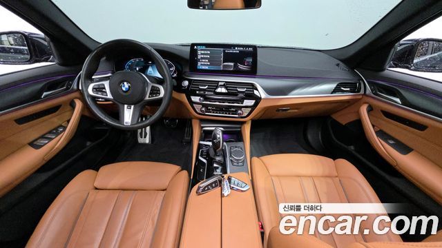 BMW 5 Series (G30) 520i M Sport 2023 — фото 7