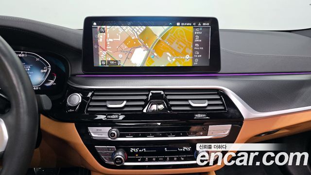 BMW 5 Series (G30) 520i M Sport 2023 — фото 14