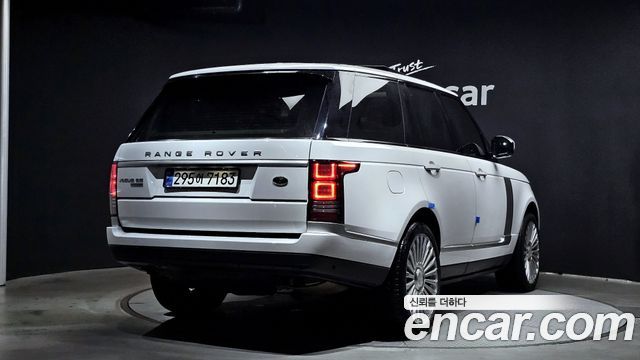 Land Rover Range Rover (IV) 5.0 SC Vogue SE 2014 — фото 2