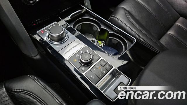 Land Rover Range Rover (IV) 5.0 SC Vogue SE 2014 — фото 9