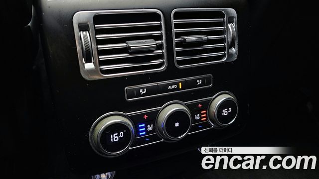 Land Rover Range Rover (IV) 5.0 SC Vogue SE 2014 — фото 17