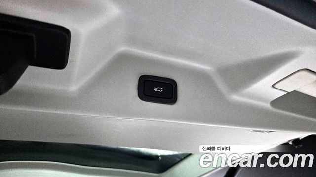 Land Rover Range Rover (IV) 5.0 SC Vogue SE 2014 — фото 20