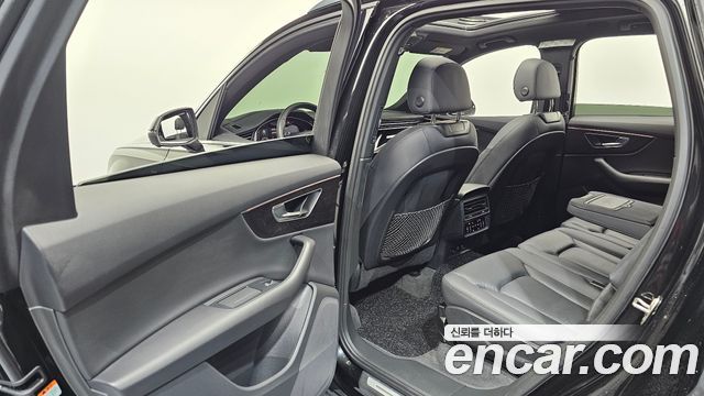 Audi Q7 (4M) 45 TDI Quattro Premium 2022 — фото 11