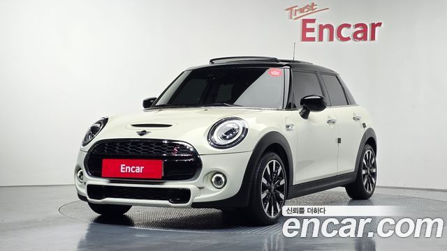 MINI Cooper S 5Door HIGH 3rd 2020 — фото 11