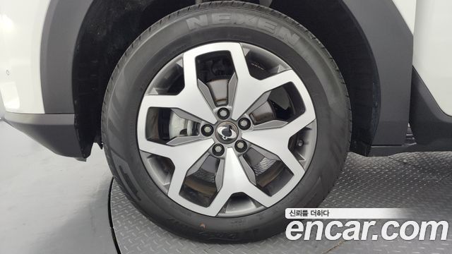 KG Mobility (SsangYong) Torres Gasoline 1.5 2WD T7 2024 — фото 5