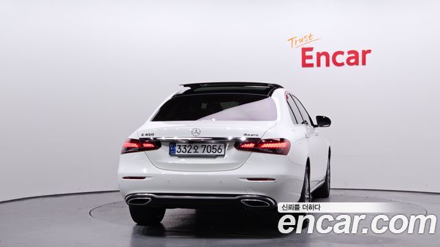 Mercedes-Benz E-Class (W213) E450 4MATIC Exclusive 2021 — фото 4
