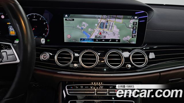 Mercedes-Benz E-Class (W213) E450 4MATIC Exclusive 2021 — фото 18