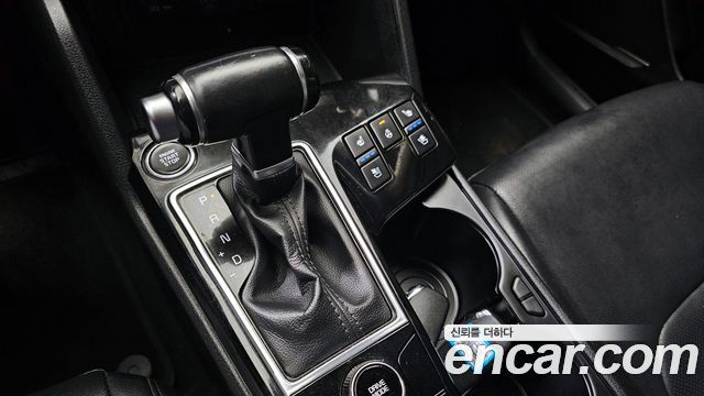 Kia Sportage (V) Diesel 2.0 2WD Prestige 2023 — фото 9