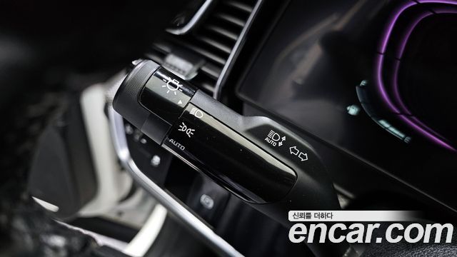 Kia Sportage (V) Diesel 2.0 2WD Prestige 2023 — фото 16