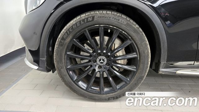 Mercedes-Benz GLC-Class (X253) GLC300 4MATIC AMG Line 2019 — фото 5