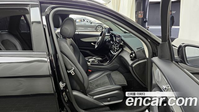 Mercedes-Benz GLC-Class (X253) GLC300 4MATIC AMG Line 2019 — фото 11