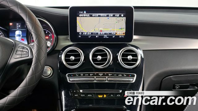 Mercedes-Benz GLC-Class (X253) GLC300 4MATIC AMG Line 2019 — фото 14