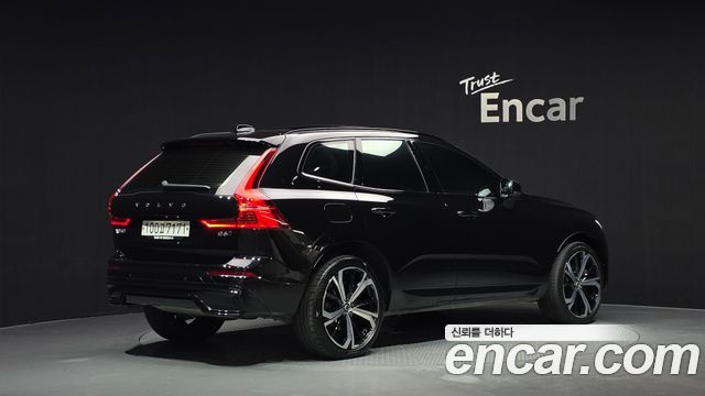 Volvo XC60 (II) B6 R-Design 2022 — фото 2