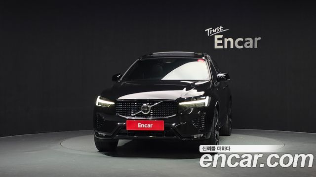 Volvo XC60 (II) B6 R-Design 2022 — фото 3