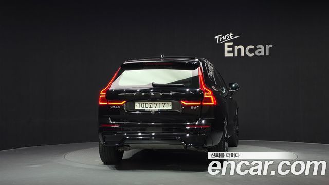 Volvo XC60 (II) B6 R-Design 2022 — фото 4
