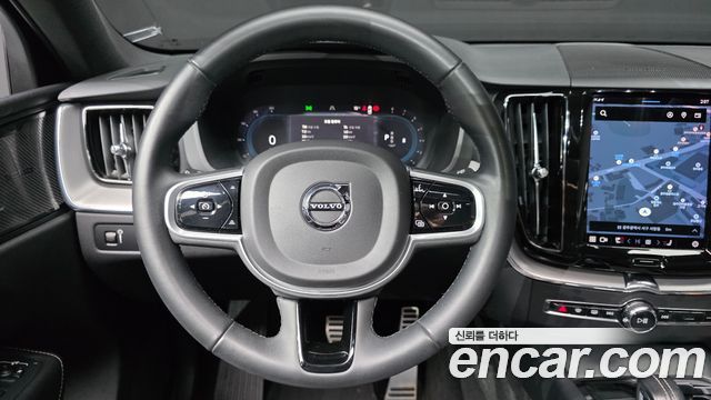 Volvo XC60 (II) B6 R-Design 2022 — фото 18