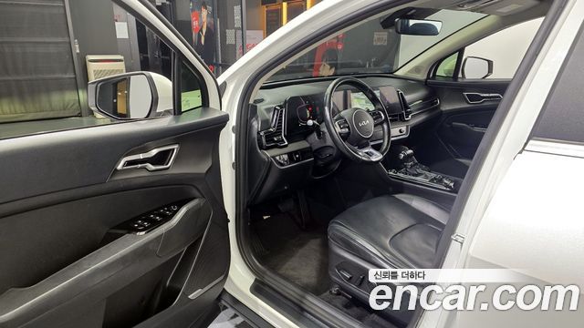 Kia Sportage (V) Diesel 2.0 2WD Prestige 2023 — фото 10