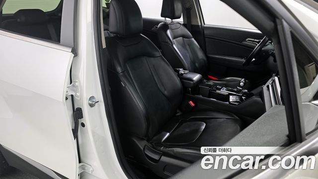 Kia Sportage (V) Diesel 2.0 2WD Prestige 2023 — фото 12