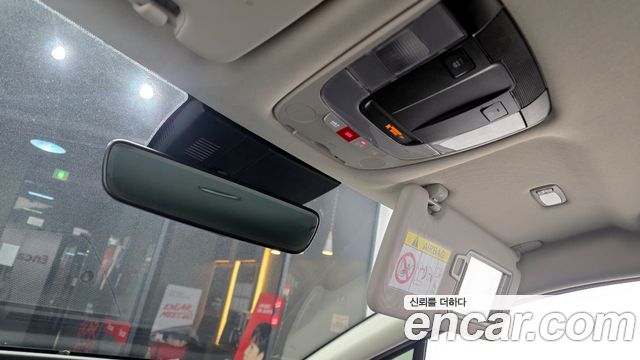 Kia Sportage (V) Diesel 2.0 2WD Prestige 2023 — фото 18