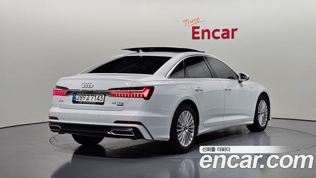 Audi A6 (C8) 45 TFSI Quattro Premium 2021 — фото 2
