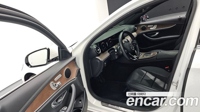 Mercedes-Benz E-Class (W213) E250 Exclusive 2023 — фото 10