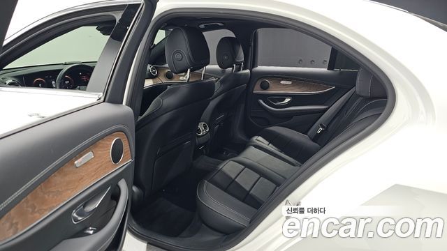Mercedes-Benz E-Class (W213) E250 Exclusive 2023 — фото 15