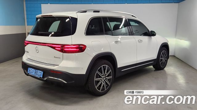 Mercedes-Benz EQB (X243) EQB300 4MATIC AMG Line 2026 — фото 2