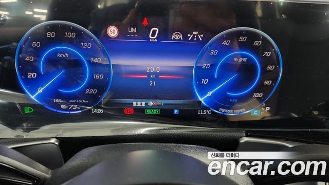 Mercedes-Benz EQB (X243) EQB300 4MATIC AMG Line 2026 — фото 8