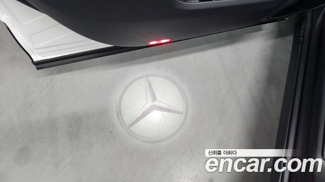 Mercedes-Benz EQB (X243) EQB300 4MATIC AMG Line 2026 — фото 15