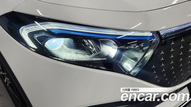 Mercedes-Benz EQB (X243) EQB300 4MATIC AMG Line 2026 — фото 22