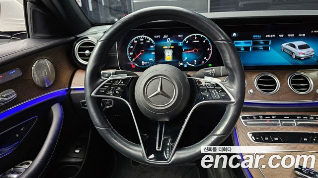 Mercedes-Benz E-Class (W213) E220d 4MATIC Exclusive 2022 — фото 17