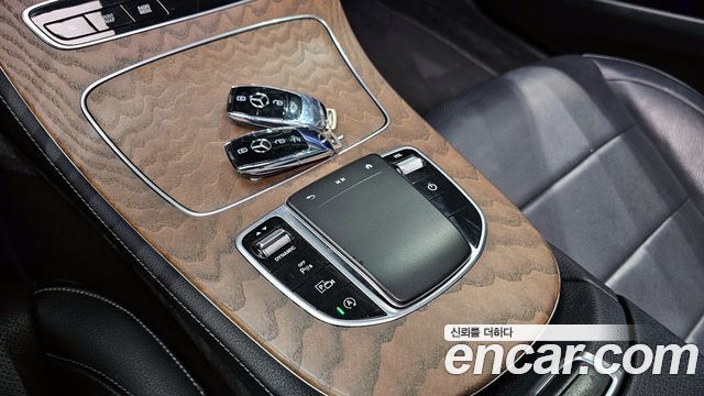 Mercedes-Benz E-Class (W213) E220d 4MATIC Exclusive 2022 — фото 21