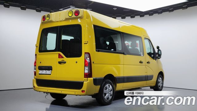 Renault Korea Master School Bus 13-Seater 2020 — фото 2
